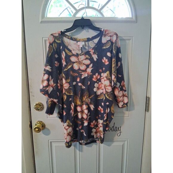 LuLaRoe Top Blue Magnolia Floral Medium 10/12 14 - Picture 2 of 8